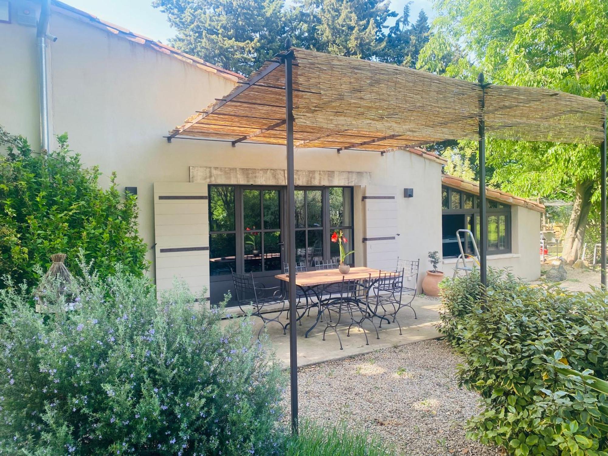 Gite Du Mas De La Finiere ,Avec Spa Interieur Châteaurenard Екстериор снимка